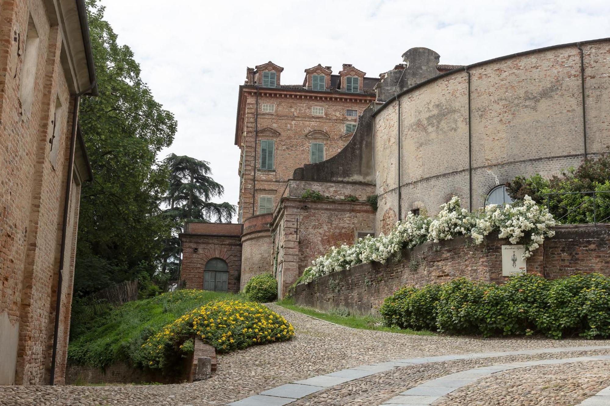 Locanda Marchesi Alfieri San Martino Alfieri Exterior foto